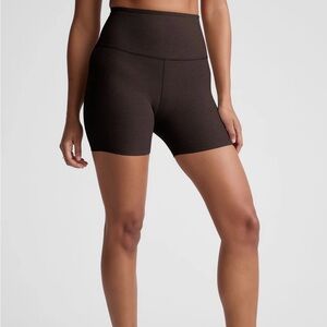 Beyond Yoga Keep Pace 5” Biker Shorts